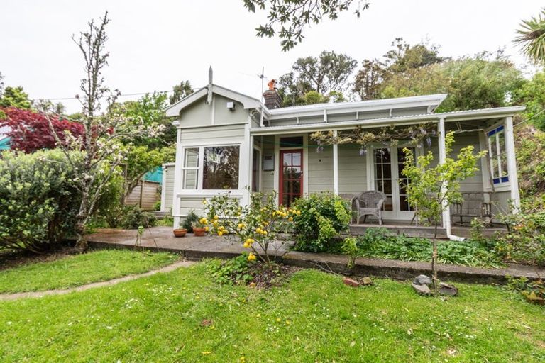 Photo of property in 11 Levina Avenue, Aro Valley, Wellington, 6021
