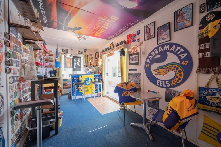 Photo of property in 1 Neeve Place, Taradale, Napier, 4112