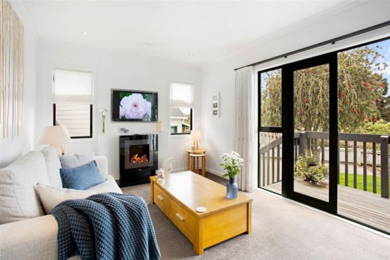 Photo of property in 22a/1 Tomo Street, New Lynn, Auckland, 0600