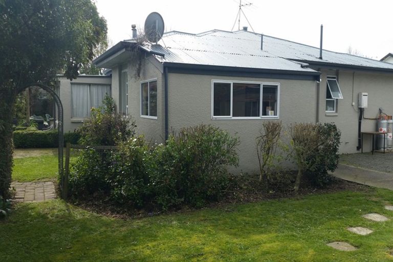Photo of property in 75a Hinau Street, Riccarton, Christchurch, 8041
