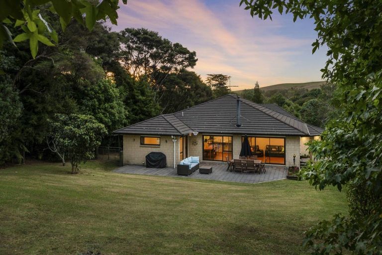Photo of property in 9 Buttercup Place, Waimauku, 0812
