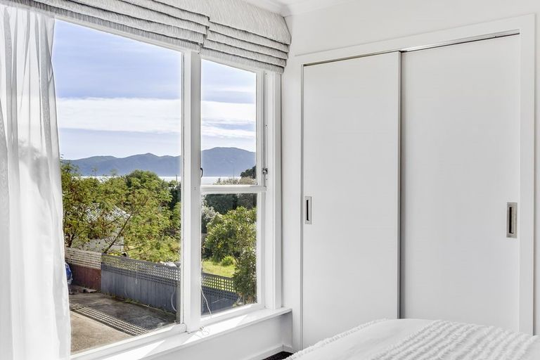 Photo of property in 124a Seaview Road, Paraparaumu Beach, Paraparaumu, 5032