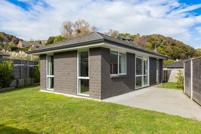 Photo of property in 33 Tradewinds Drive, Whitby, Porirua, 5024