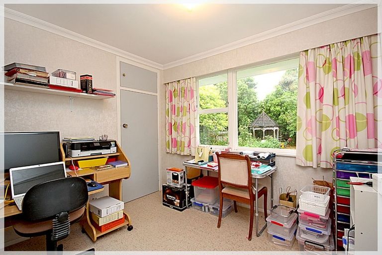 Photo of property in 32 Marlborough Street, Levin, 5510