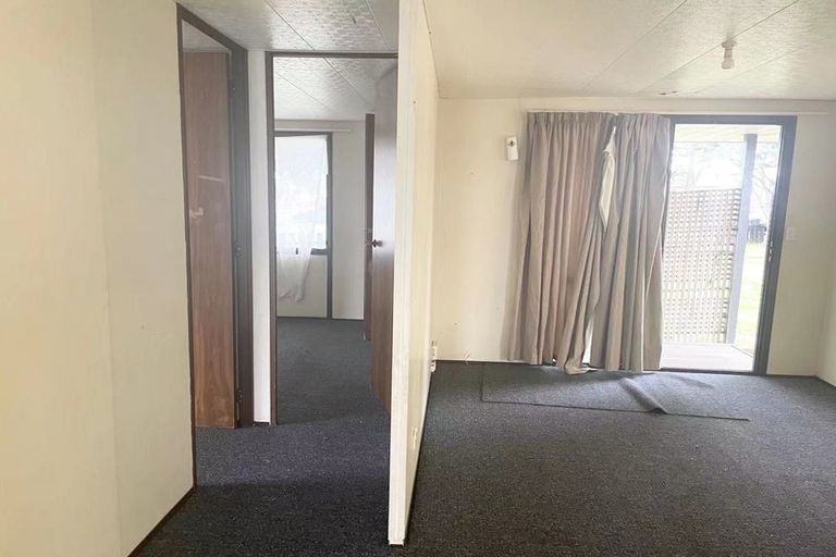 Photo of property in 3/17 Barneys Farm Road, Clendon Park, Auckland, 2103