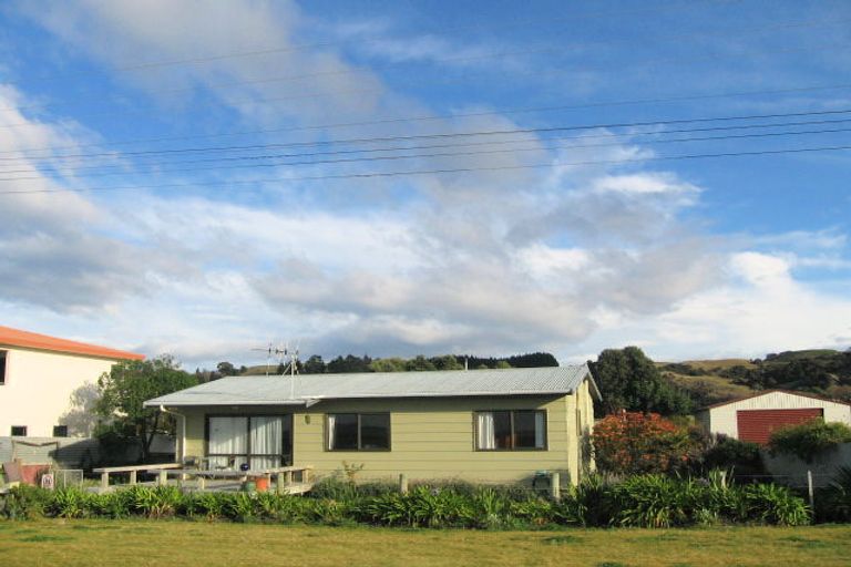 Photo of property in 17 Le Quesne Road, Bay View, Napier, 4104