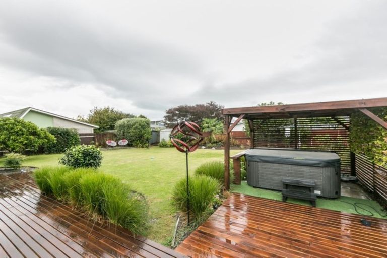Photo of property in 8 Crichton Place, Taradale, Napier, 4112