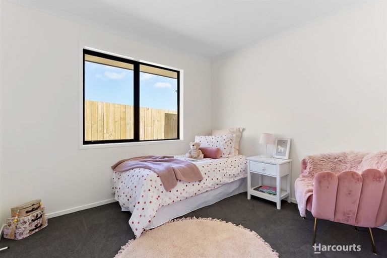 Photo of property in 20 Taupata Lane, Helensville, 0800