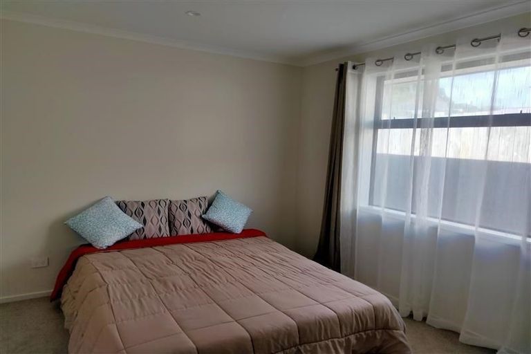 Photo of property in 93 Karamea Street, Whalers Gate, New Plymouth, 4310