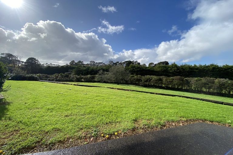 Photo of property in 48 Fruitlands Road, Kumeu, 0810