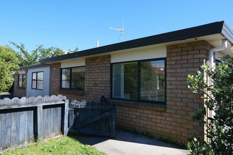 Photo of property in 15b Walton Road, Paraparaumu Beach, Paraparaumu, 5032