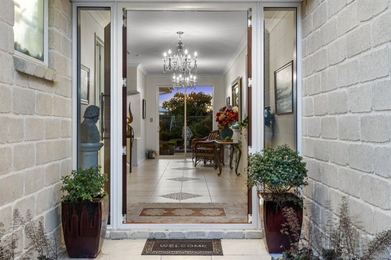 Photo of property in 11 Oakwood Drive, Rangiora, 7400