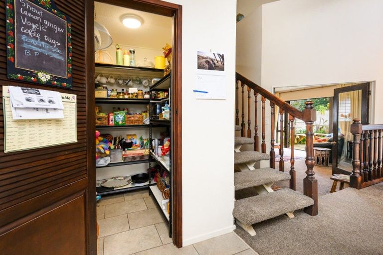 Photo of property in 19 Ashburn Lane, Awapuni, Palmerston North, 4412