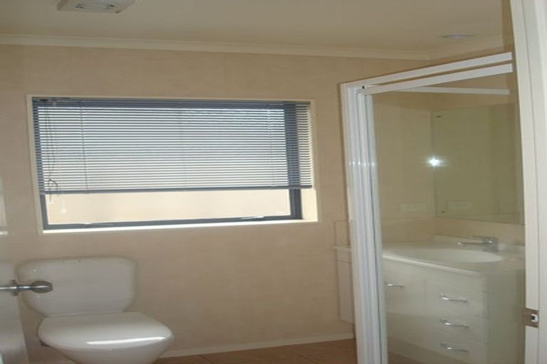 Photo of property in 7 Ardkeen Place, East Tamaki, Auckland, 2016