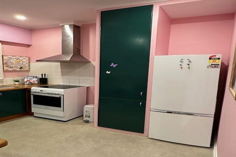 Photo of property in Zena Court, 11f4 Dufferin Street, Mount Victoria, Wellington, 6021