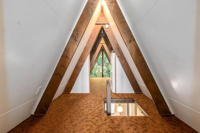 Photo of property in 15 Leeward Drive, Whitby, Porirua, 5024