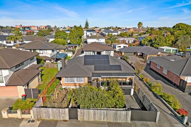 Photo of property in 19 Dryden Avenue, Papatoetoe, Auckland, 2025