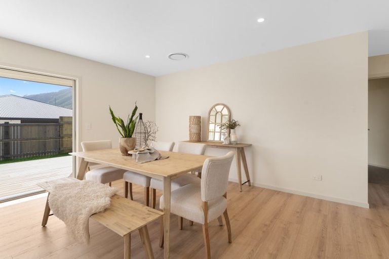 Photo of property in 30 Huia Street, Waikanae, 5036