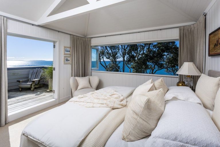 Photo of property in 24 Hamana Street, Narrow Neck, Auckland, 0622