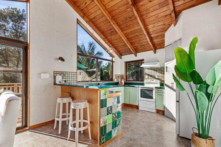 Photo of property in 21a Western Road, Laingholm, Auckland, 0604