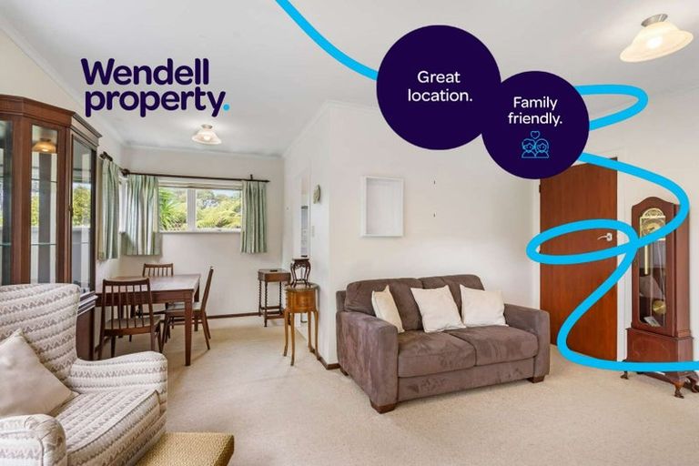 Photo of property in 19 City View Terrace, Birkenhead, Auckland, 0626