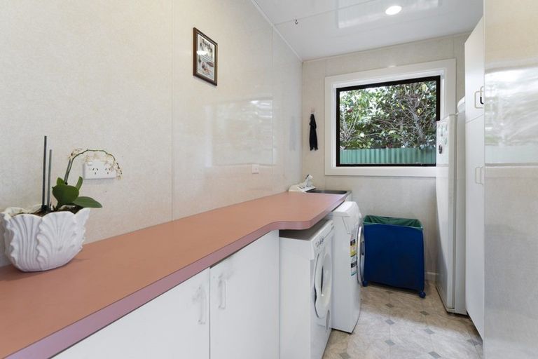 Photo of property in 33 Leistrella Road, Hoon Hay, Christchurch, 8025