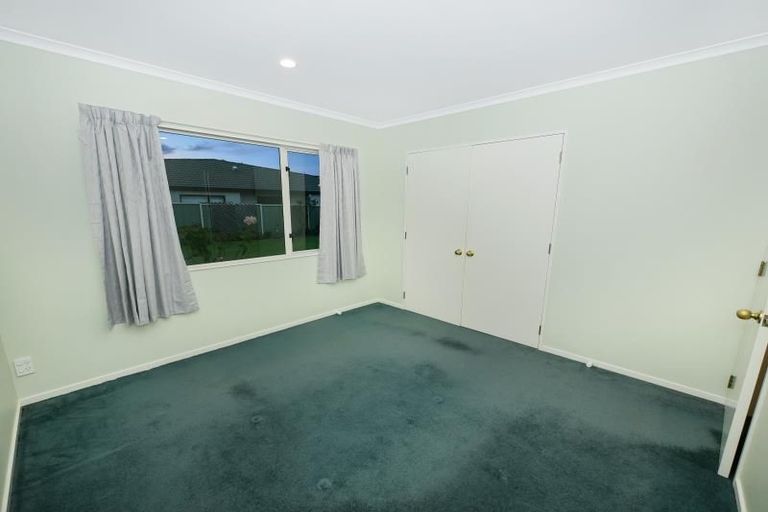 Photo of property in 17 Chelsea Drive, Taradale, Napier, 4112