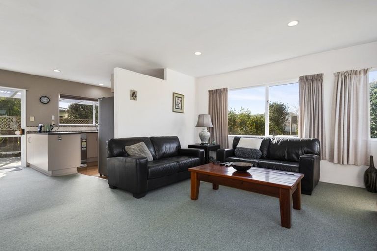 Photo of property in 9 Crisp Drive, Papamoa Beach, Papamoa, 3118
