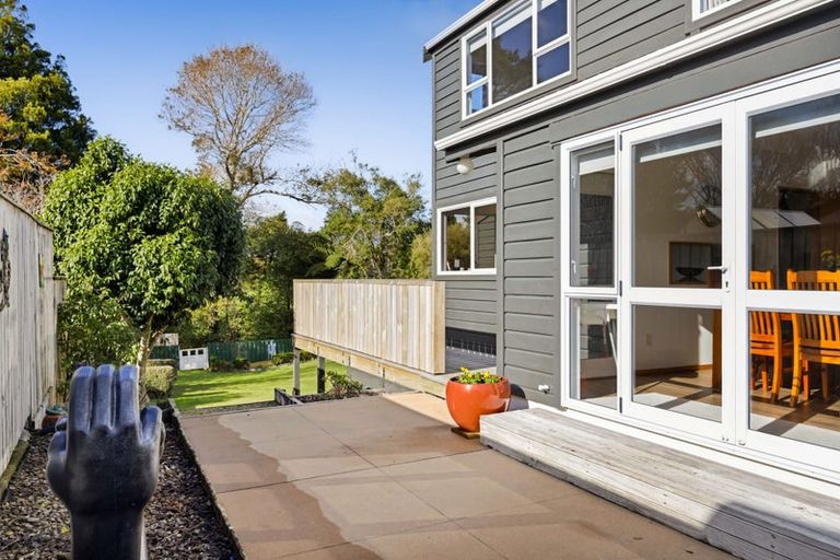 Photo of property in 21 Nikau Street, Inglewood, 4330