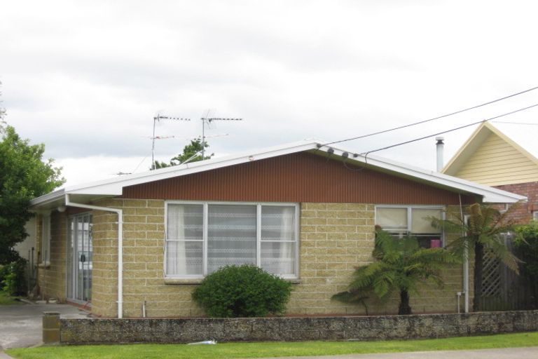 Photo of property in 16 Farmar Street, Mayfield, Blenheim, 7201