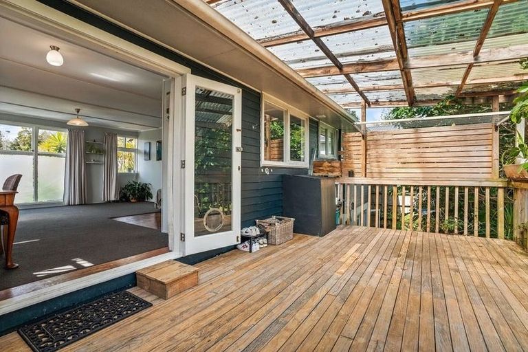 Photo of property in 134 Verran Road, Birkdale, Auckland, 0626