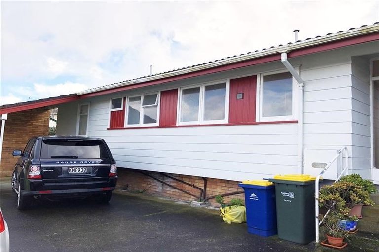 Photo of property in 5156/142 Lake Road, Northcote, Auckland, 0627