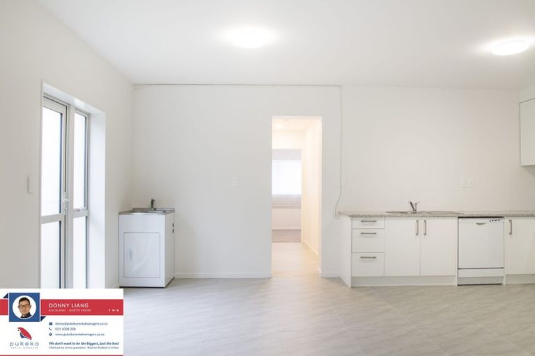 Photo of property in 271 Royal Road, Massey, Auckland, 0614