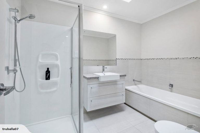 Photo of property in 53 Costa Viva Crescent, Karaka, Papakura, 2113