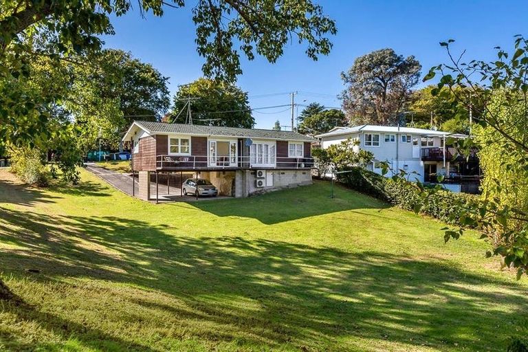 Photo of property in 20 Lake Road, Northcote, Auckland, 0627