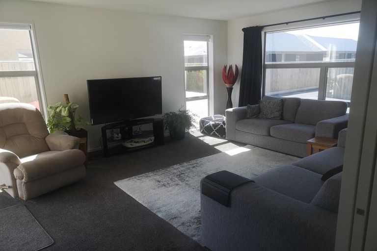 Photo of property in 33 Sapphire Street, Casebrook, Christchurch, 8051