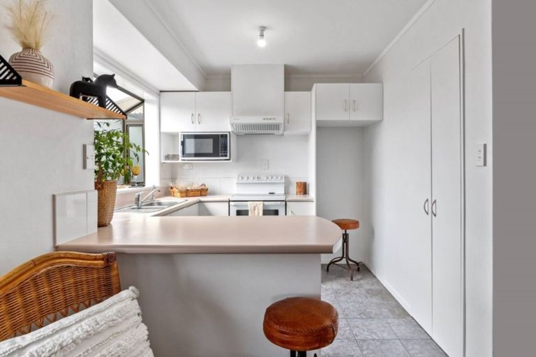 Photo of property in 2/100 Ranch Road, Mount Maunganui, 3116