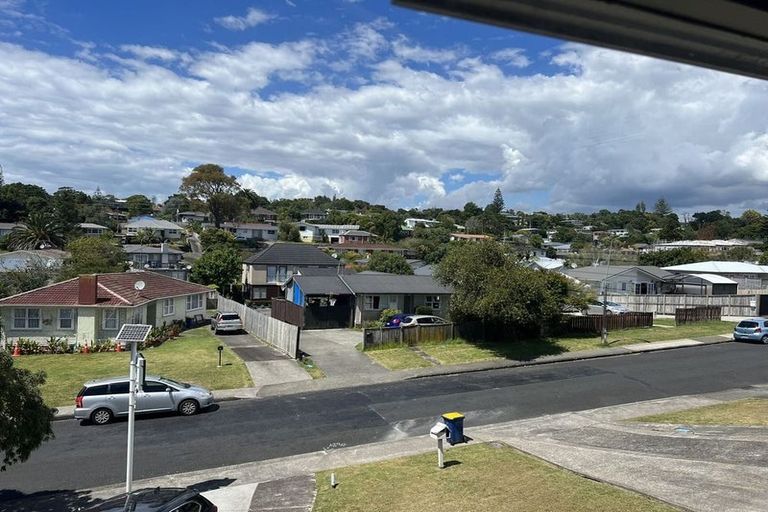 Photo of property in 33 Lingfield Street, Glenfield, Auckland, 0629