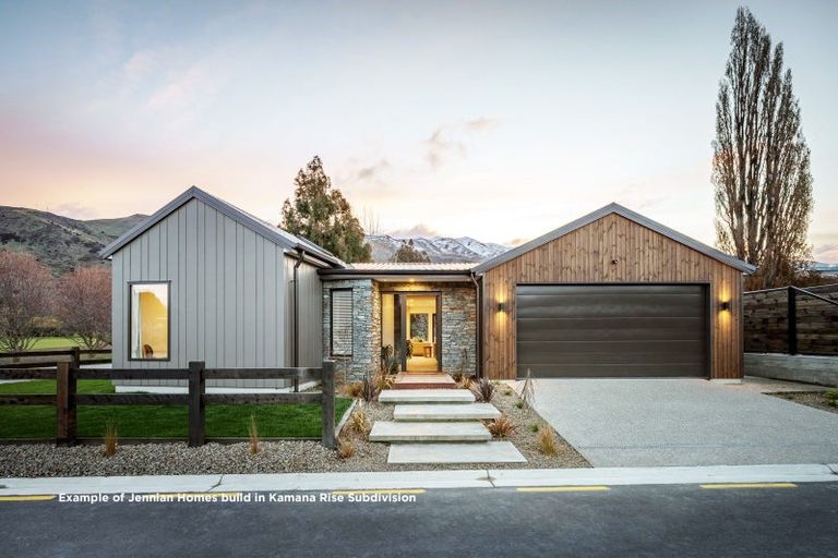 Photo of property in 15 Kamana Rise, Wanaka, 9382