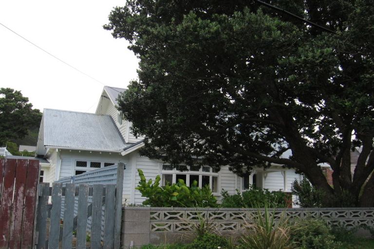 Photo of property in 64 Monro Street, Seatoun, Wellington, 6022