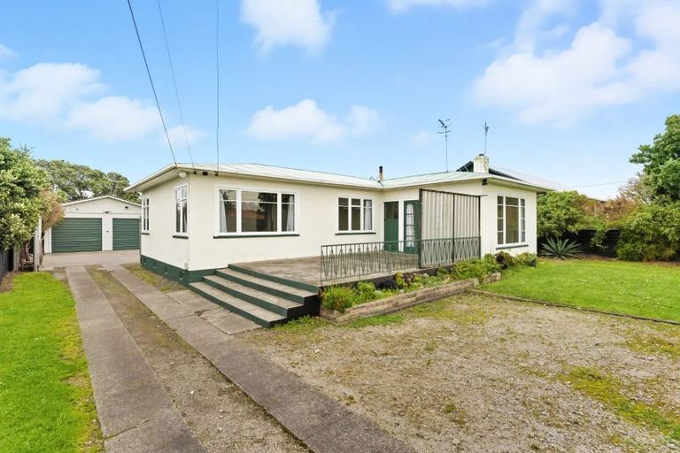 Photo of property in 49 Polson Street, Castlecliff, Whanganui, 4501