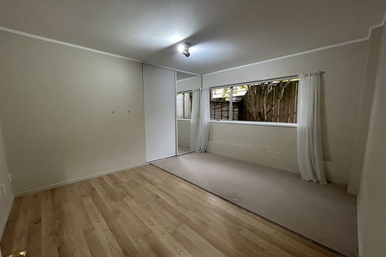 Photo of property in 29 Meadowvale Avenue, Forrest Hill, Auckland, 0620