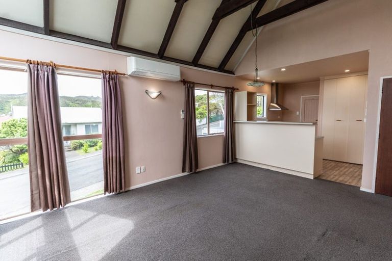 Photo of property in 104a Allington Road, Karori, Wellington, 6012