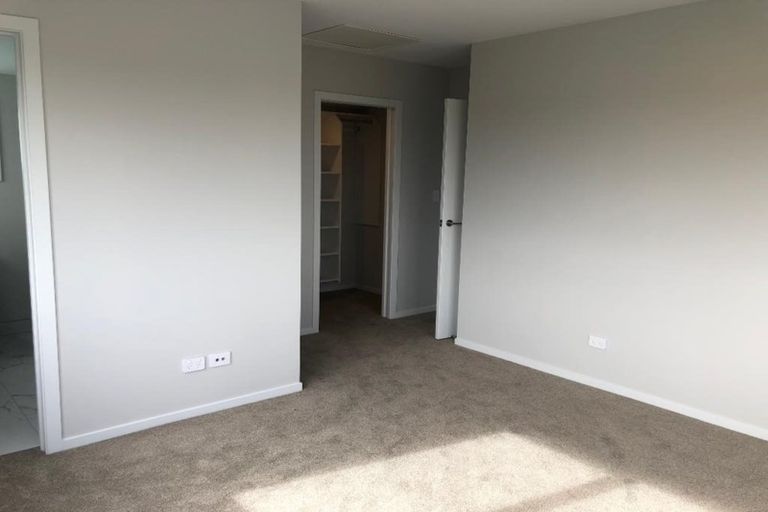 Photo of property in 3 Makete Crescent, Hobsonville, Auckland, 0618