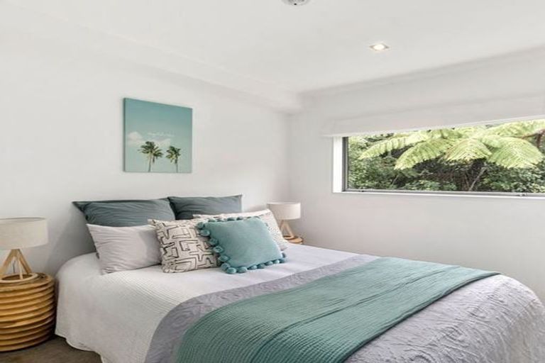 Photo of property in 56 Saddleback Grove, Karori, Wellington, 6012