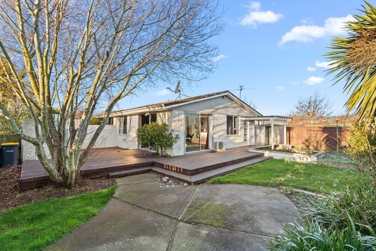 Photo of property in 2/275 Hendersons Road, Hoon Hay, Christchurch, 8025