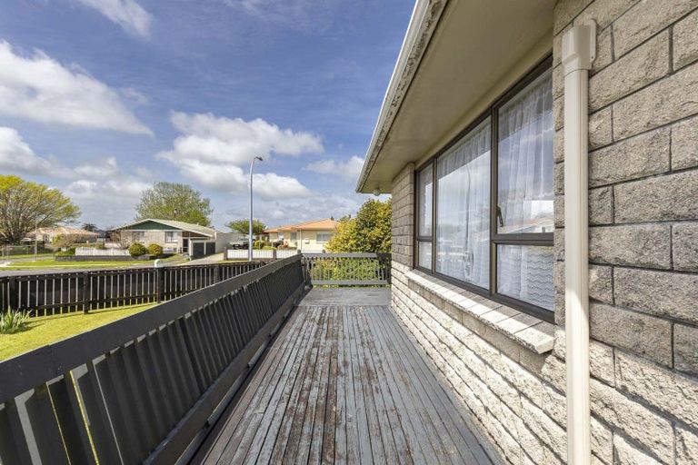 Photo of property in 12 Towai Street, Inglewood, 4330