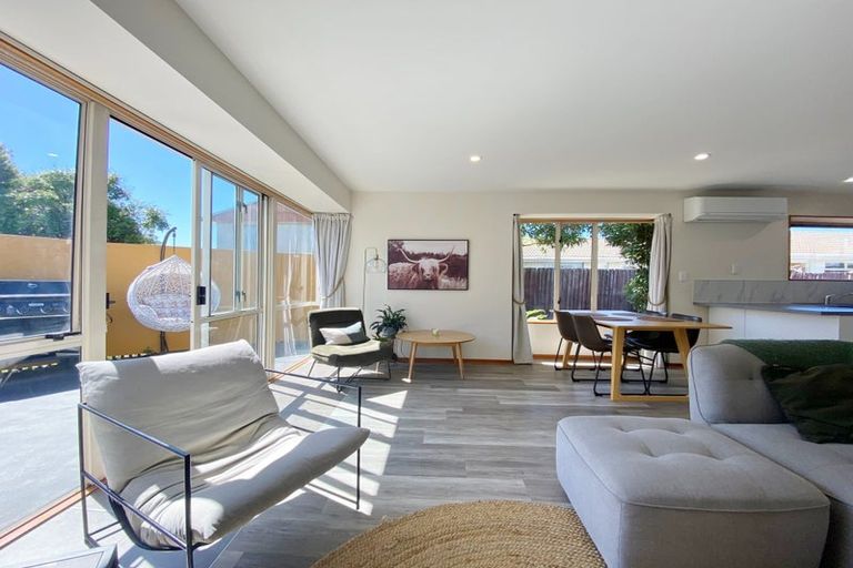 Photo of property in 2/41a Laurence Street, Waltham, Christchurch, 8011