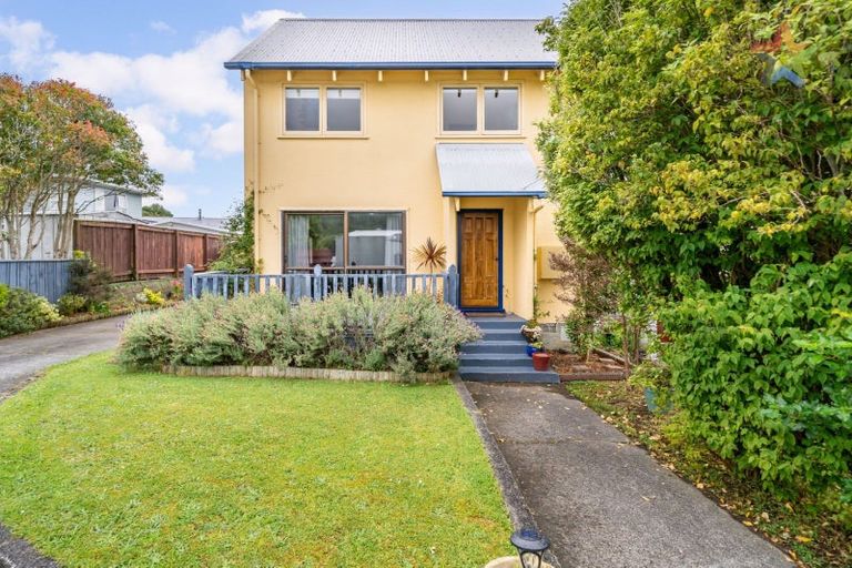 Photo of property in 6a Matariki Grove, Wainuiomata, Lower Hutt, 5014