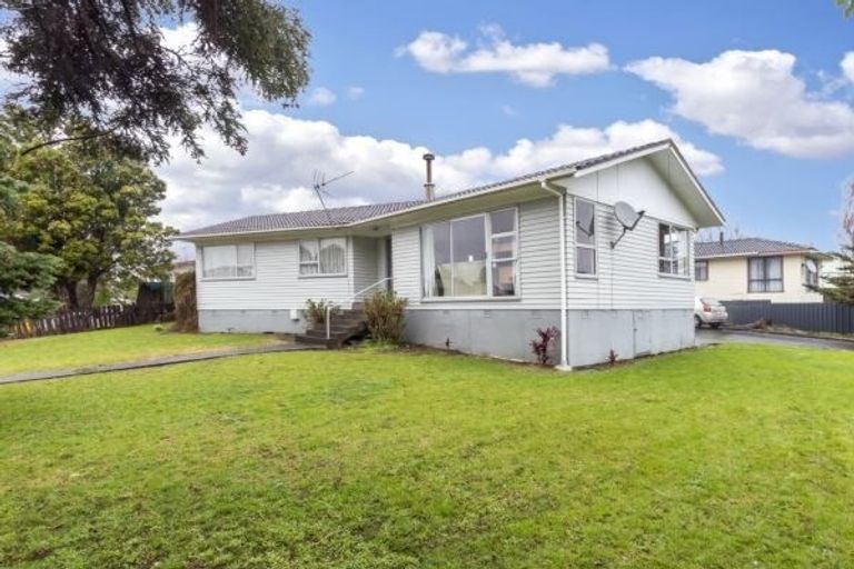Photo of property in 34 Mascot Avenue, Mangere, Auckland, 2022